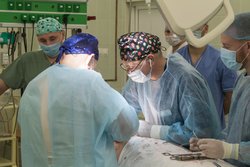 Хирурги Томска и Санкт-Петербурга восстановили грудь молодой женщине после сложного заболевания